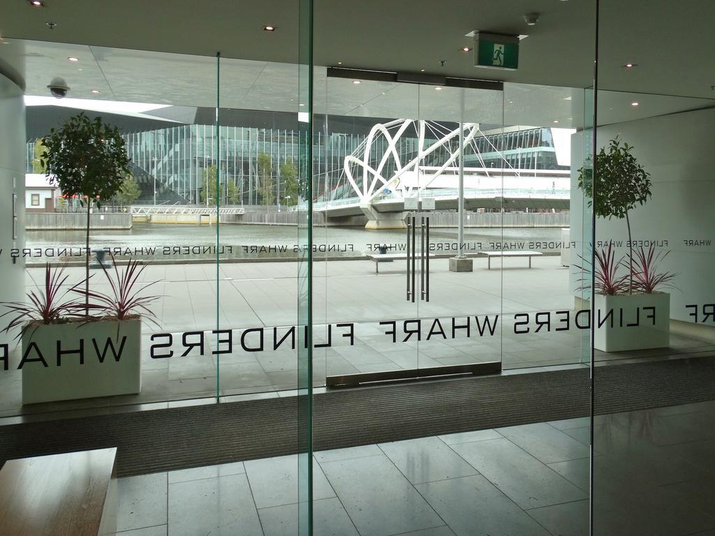 Flinders Wharf Apartments Melbourne Exterior photo